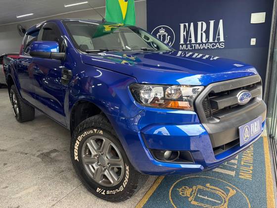 FORD RANGER 2.2 XLS 4X4 CD 16V DIESEL 4P AUTOMÁTICO